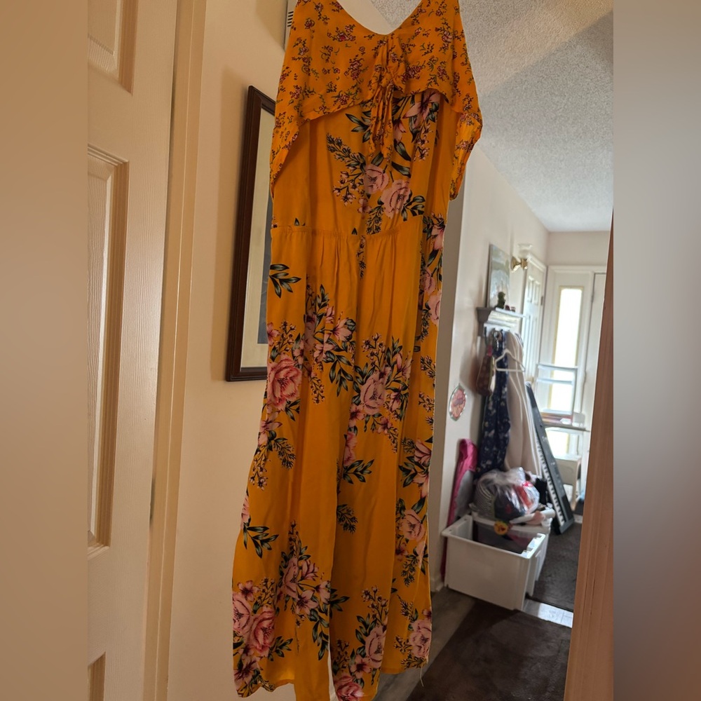 Cute summer romper.